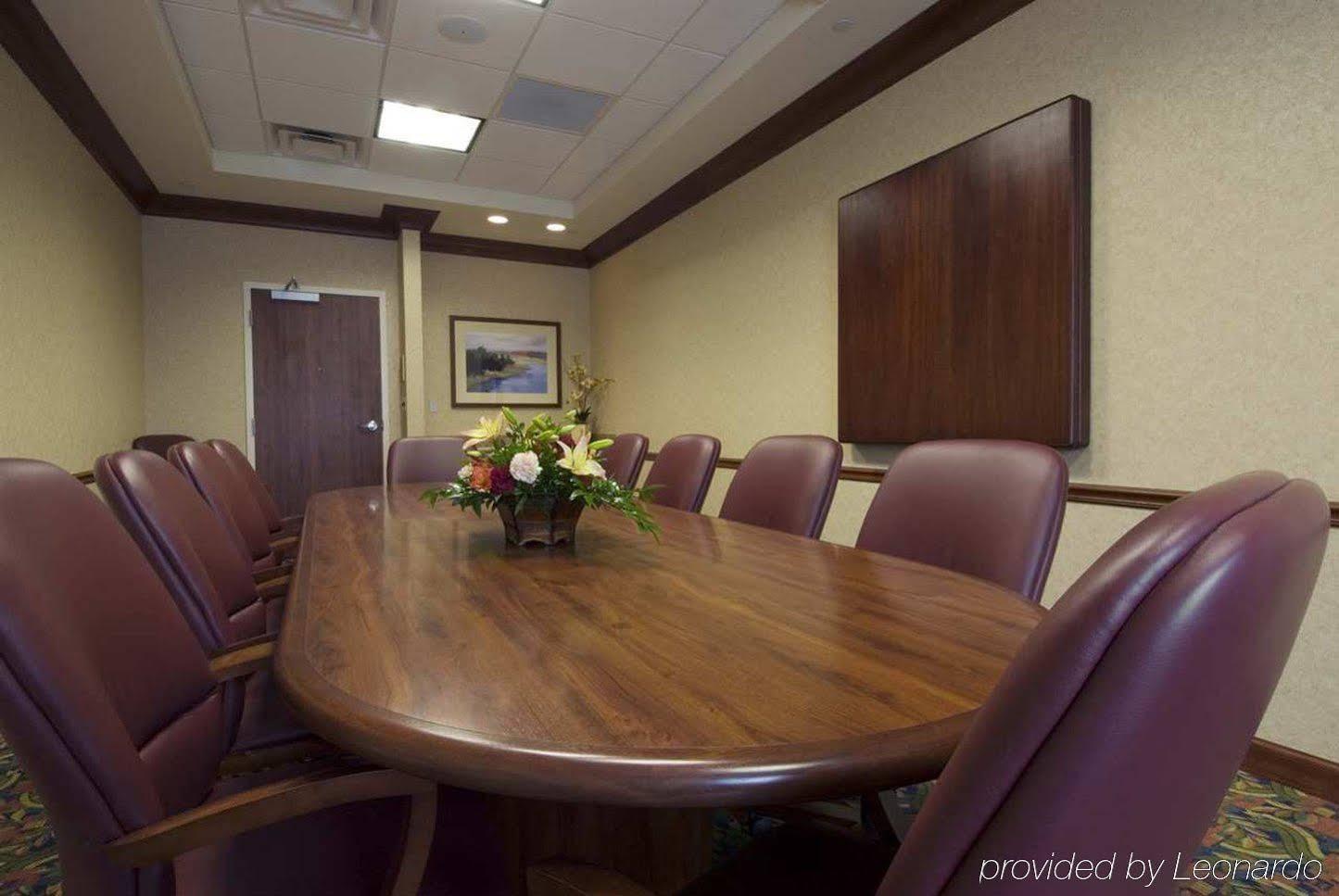 Hilton Garden Inn Columbus-University Area מראה חיצוני תמונה