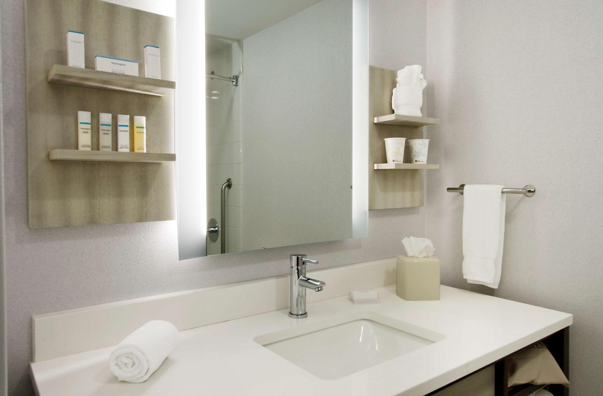 Hilton Garden Inn Columbus-University Area מראה חיצוני תמונה