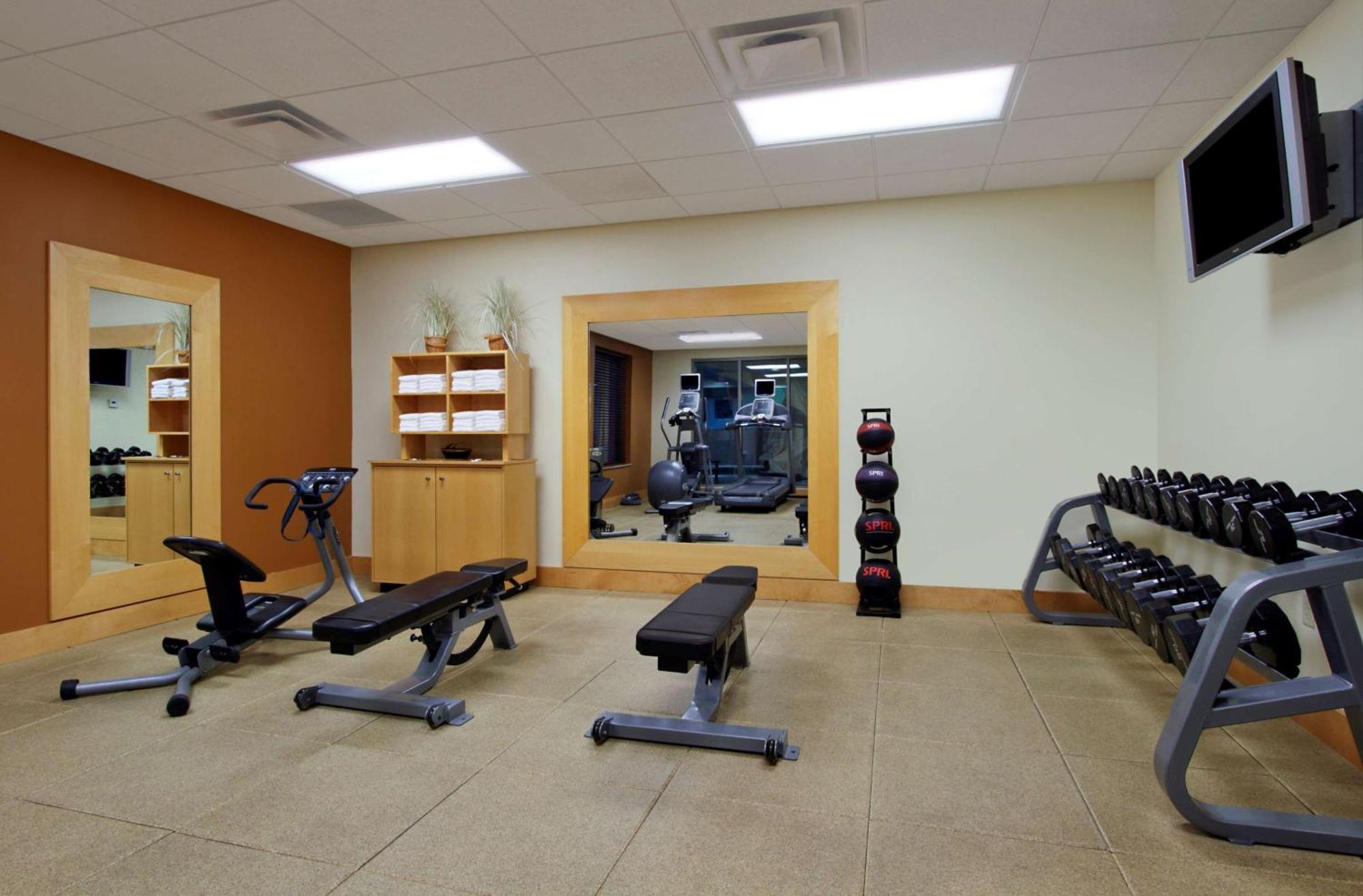 Hilton Garden Inn Columbus-University Area מראה חיצוני תמונה