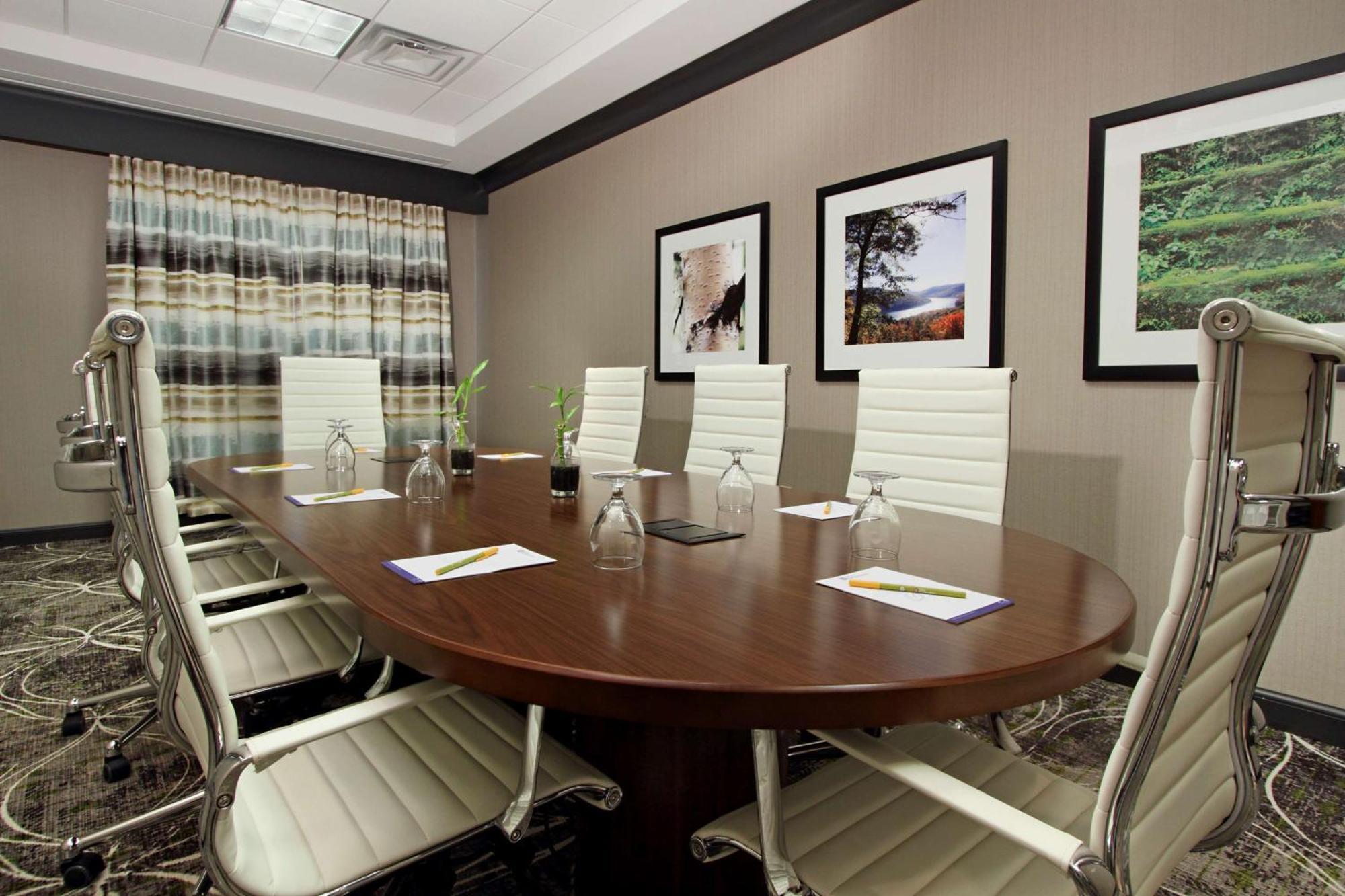 Hilton Garden Inn Columbus-University Area מראה חיצוני תמונה