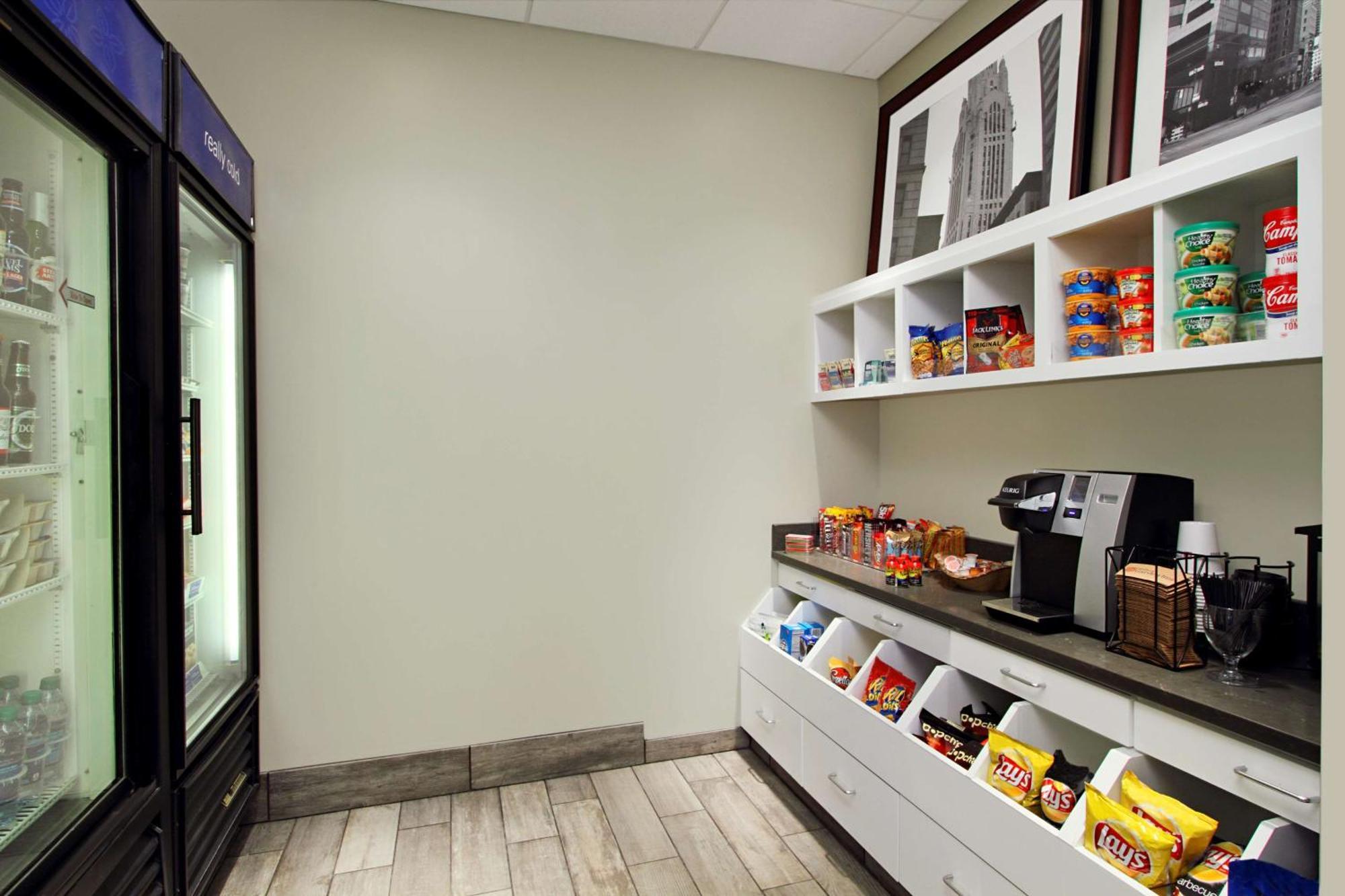 Hilton Garden Inn Columbus-University Area מראה חיצוני תמונה
